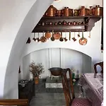 Дом отдыха Partarolos Traditional House