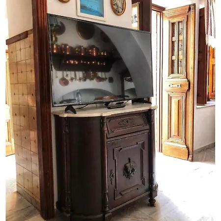 Partarolos Traditional House Apérathos