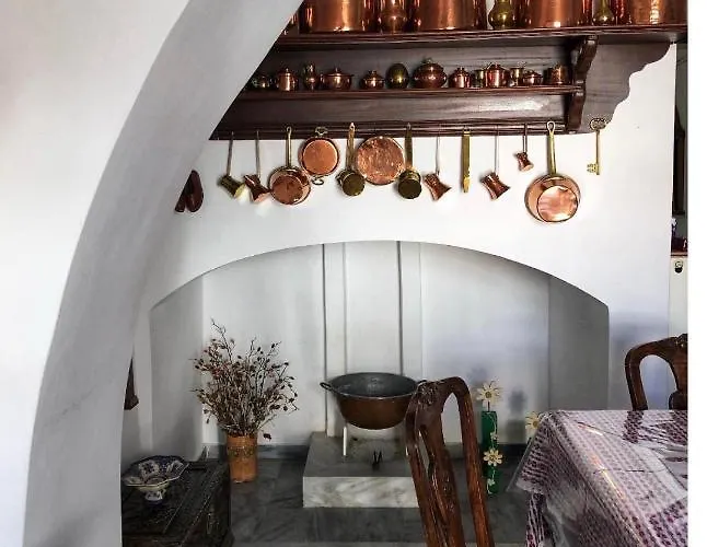 Дом отдыха Partarolos Traditional House